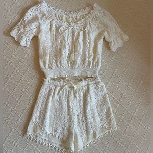 Eyelet set, size small, fits like XS bought online at Red Dress